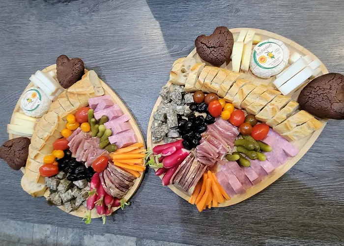Mas De Bouilhac Et Insolite Frühstückspension Pranles