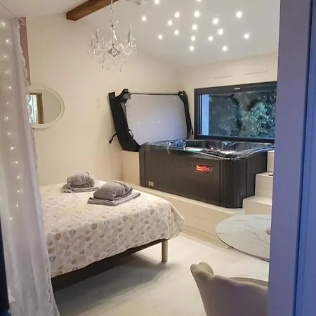 Mas De Bouilhac 1 Gite, 1 Insolite, 1 Romantique 3*